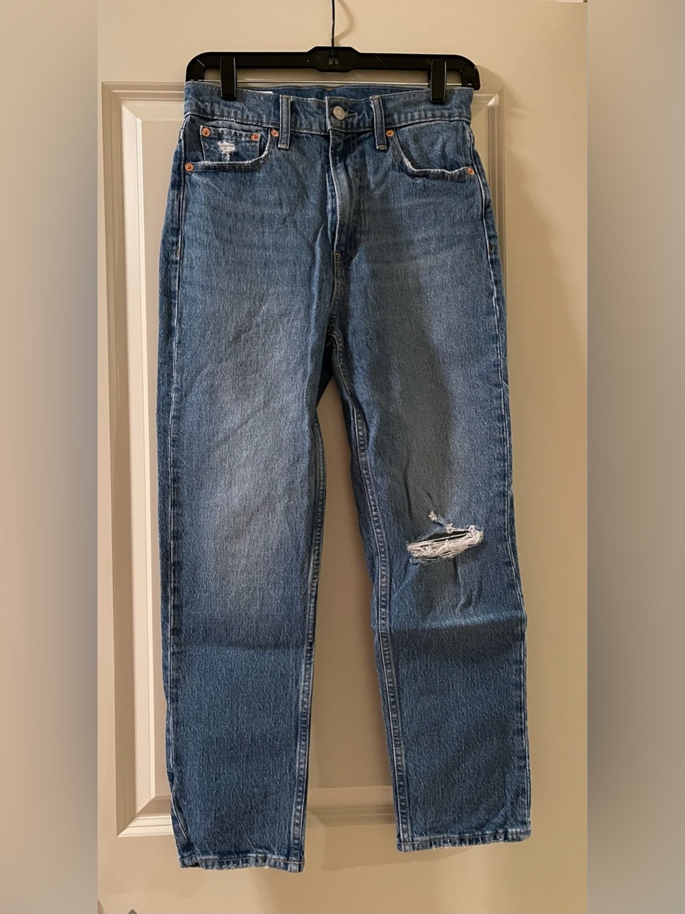 GAP 🦋 Women’s Cheeky Straight High Rise Jeans Classic Blue Wash Distressed Knee